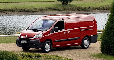 Економічність Citroën Jumpy VU: витрата пального, двигуни та реальні показники