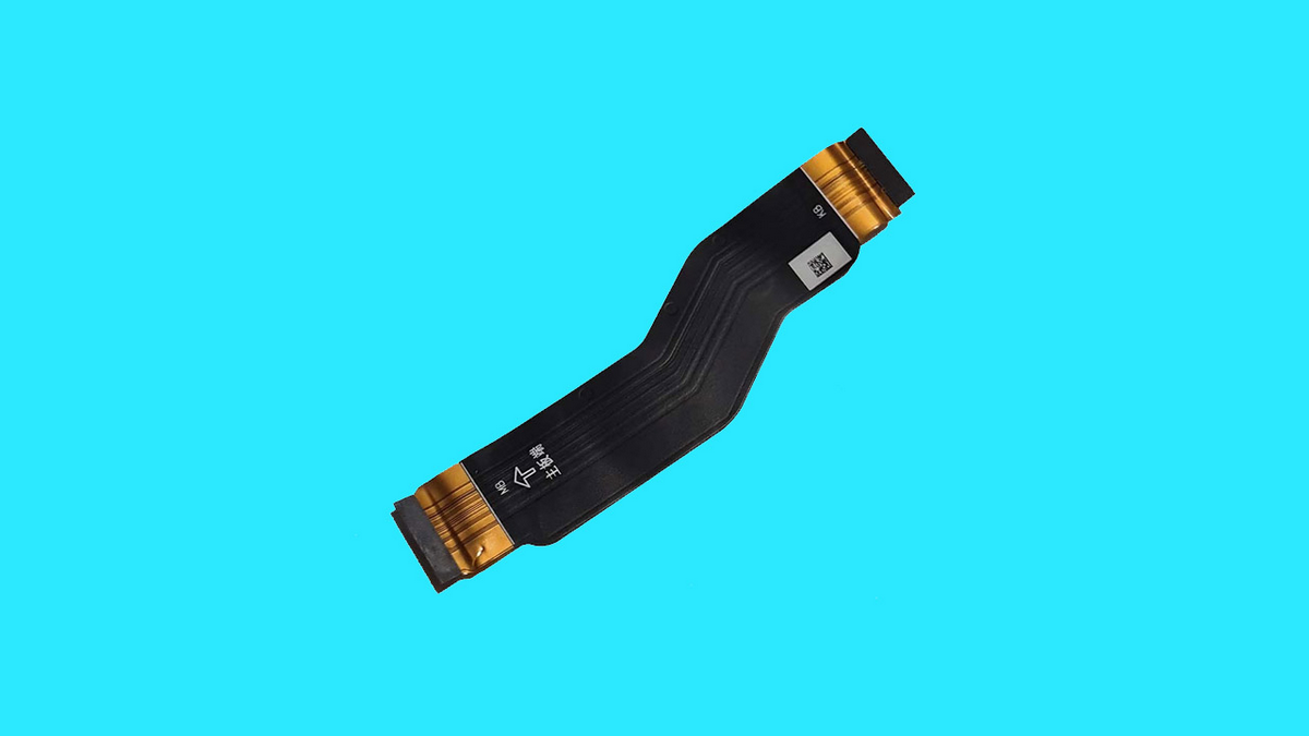 Тонкі, гнучкі, незамінні: яке призначення шлейфів у сучасних смартфонах