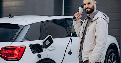 Чому варто купувати електромобіль саме через офіційний автосалон на AUTO.RIA