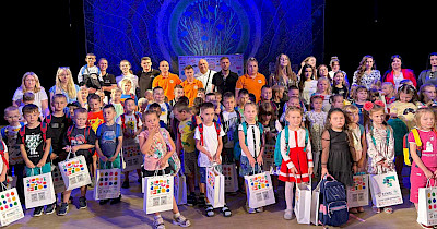 «Счастливый рюкзачок»: члены RAU присоединились к помощи детям из детских домов