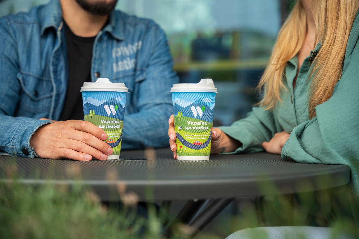 «Україна — це любов»: WOG запустив лімітовану колекцію горняток