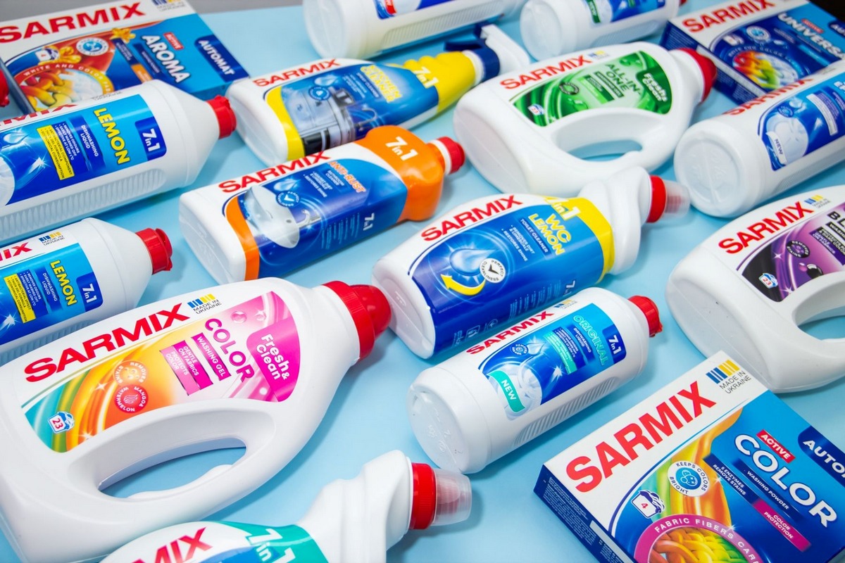 Afina Group розпочинає продажі власних брендів «Вухастик» і Sarmix у Грузії