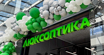 Открытие, релокация и помощь военным: апрельский дайджест новостей сети Люксоптика