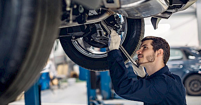 Важливість своєчасного обслуговування систем автомобіля: випуску, впуску та запалювання