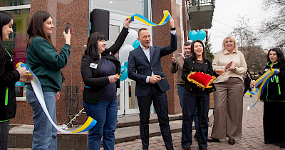 Watsons відкрив оновлений магазин в Івано-Франківську: ще більше краси та турботи (+фото)