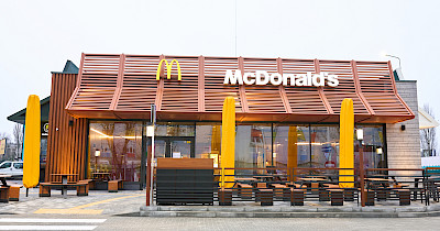 McDonald’s відкрив новий ресторан на АЗК при в’їзді до Києва
