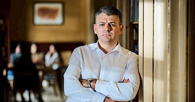 Без яєць по 17 грн: керівник UT Company, ща належить власникам Eva та Varus, про співпрацю з ДОТ щодо постачання харчування в ЗСУ