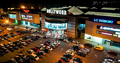Весенние открытия в черниговском ТРЦ Hollywood Mall (+фото)
