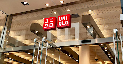 Від місцевого магазину до глобальної компанії: історія японського модного бренду Uniqlo