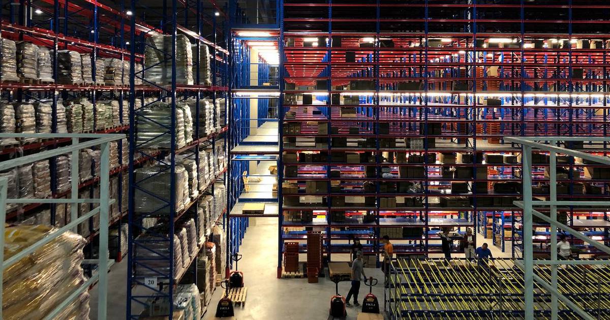 Розбудова інфраструктури зообізнесу: Suziria Distribution відкриває склад, який частково постраждав від російських обстрілів