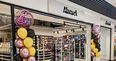 Сеть Akvarel открыла 12-й магазин в Киеве (+фото)