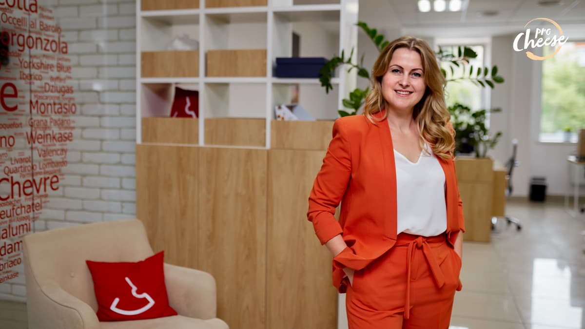 Огляд сирних просторів магазинів Італії та Нідерландів