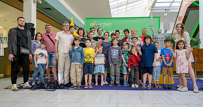 У ТРК Проспект зібрали найвищі архітектурні символи Києва з деталей конструктора