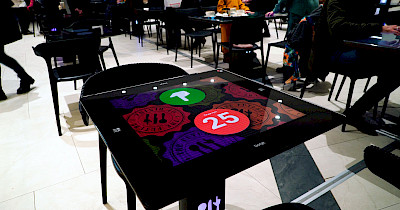 В Киеве заработал первый в Европе интерактивный фуд-корт (+фото)