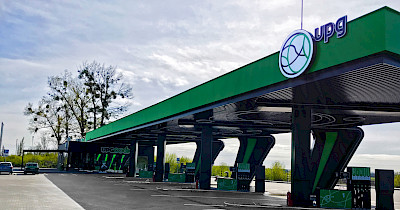 На автобане Киев-Одесса открылся обновленный ультрасовременный комплекс сети АЗК UPG