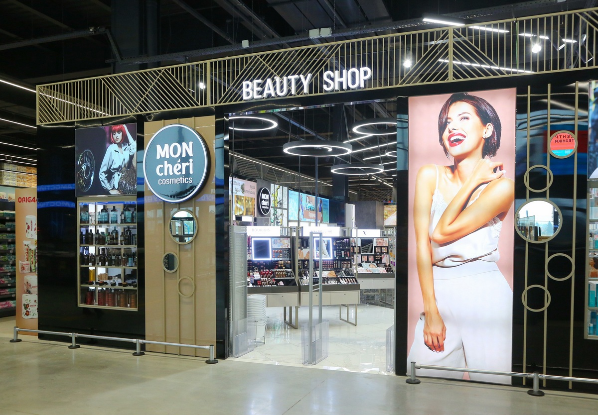 П’ять років вдячності: нестандартний День народження Mon Cheri