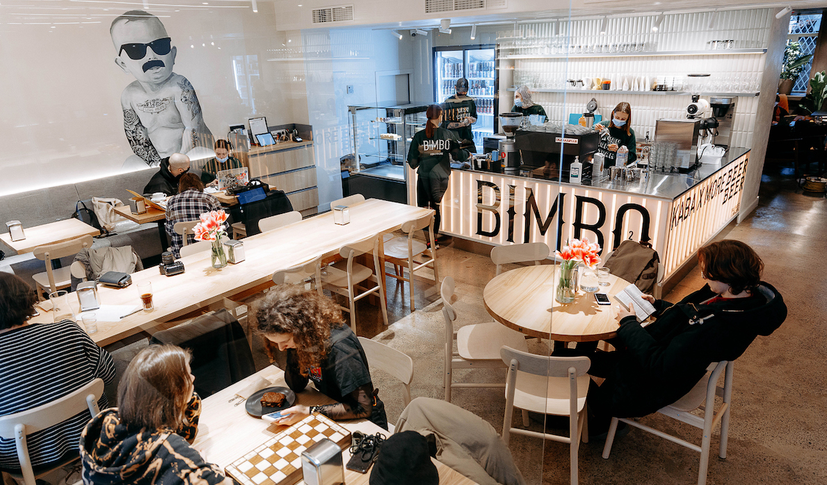 Посещаемость кафе и ресторанов Киева в феврале на 15% ниже довоенной. Лучший трафик – во Львовской области