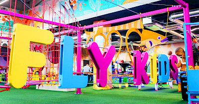 Мережа дитячих розважальних центрів Fly Кids: робота в умовах війни і плани на 2023