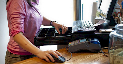 Бізнес просить уряд зафіксувати ставку інтерчейндж і не підвищувати плату за еквайринг