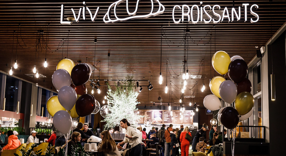 Сеть Lviv Croissants в Киеве открыла свое самое большое заведение (+фото)