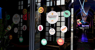 Новые заведения во Львове: фуд-холл GastroFamily Market и Остання Баррикада (+фото)