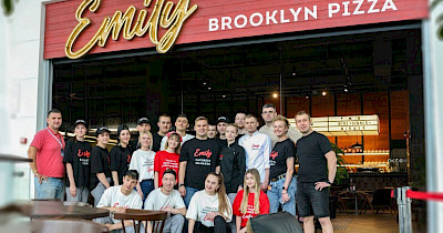 Во львовском ТРЦ Victoria Gardens во время войны открылся новый крупнейший ресторан