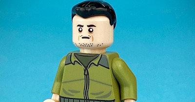 Рітейлер LEGO зібрав понад $16 000 для України, продаючи крихітні “коктейлі Молотова” та фігурки Зеленського