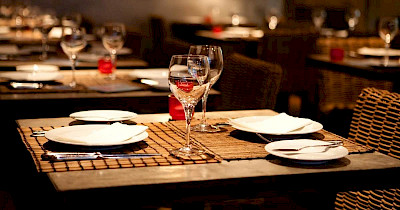 На межі закриття: ресторани зі стріт-рітейлу можуть перейди у фуд-холи ТРЦ або підвищити ціни