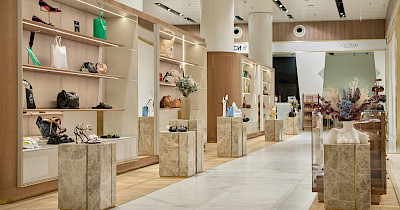 Новая аксессуарная зона в ЦУМ Киев