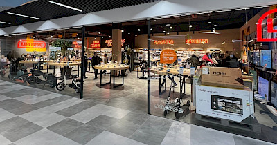 Море ґаджетів та інноваційний дизайн: Цитрус у Чорноморську оновився та змінив адресу