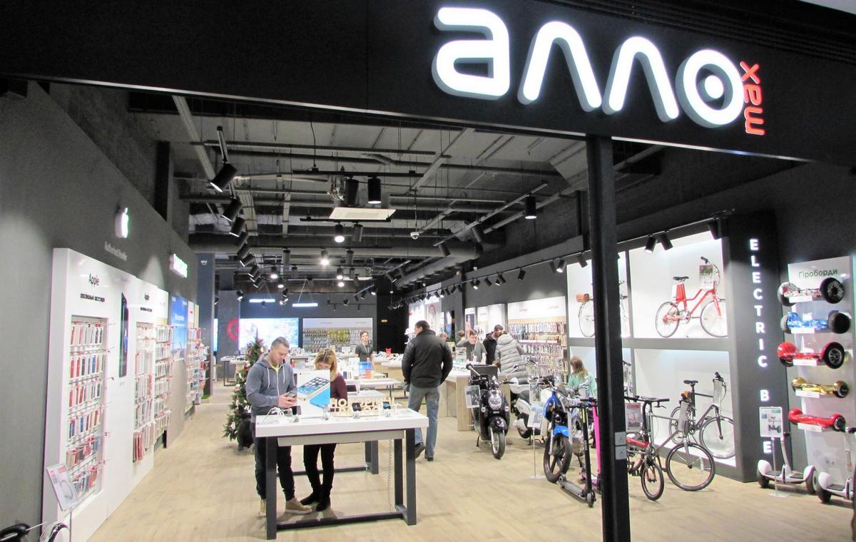 Алло подвел первые итоги продаж недели Черной пятницы. Больше всего вырос спрос на фотоаппараты и мебель