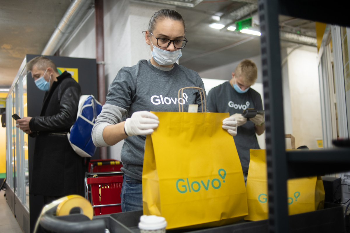 Сервіс Glovo поділився результатами роботи перших мікрофулфілмент центрів в Україні