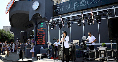 Машина часу: як виглядає новий дизайнерський Сільпо в Луцьку (фотоогляд)