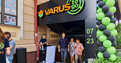 Varus открыл супермаркет формата To Go на Контрактовой площади в Киеве (фотообзор)