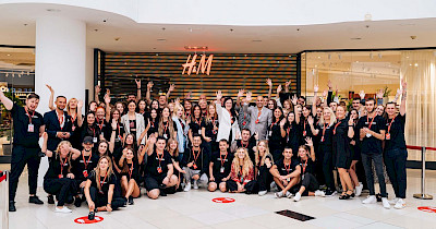 Шведы в Одессе: H&M открыл двухэтажный магазин в ТРЦ Riviera (фотообзор)