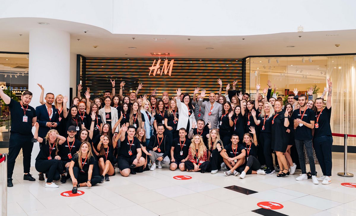 Шведы в Одессе: H&M открыл двухэтажный магазин в ТРЦ Riviera (фотообзор)