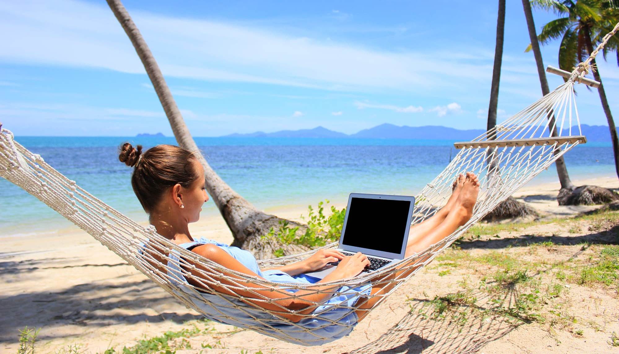 Все на море: какие интернет-магазины попали в топ-25 UAnet за июнь 2021 года