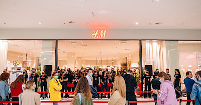 Первый в Одессе: H&M откроет двухэтажный магазин в ТРЦ Riviera