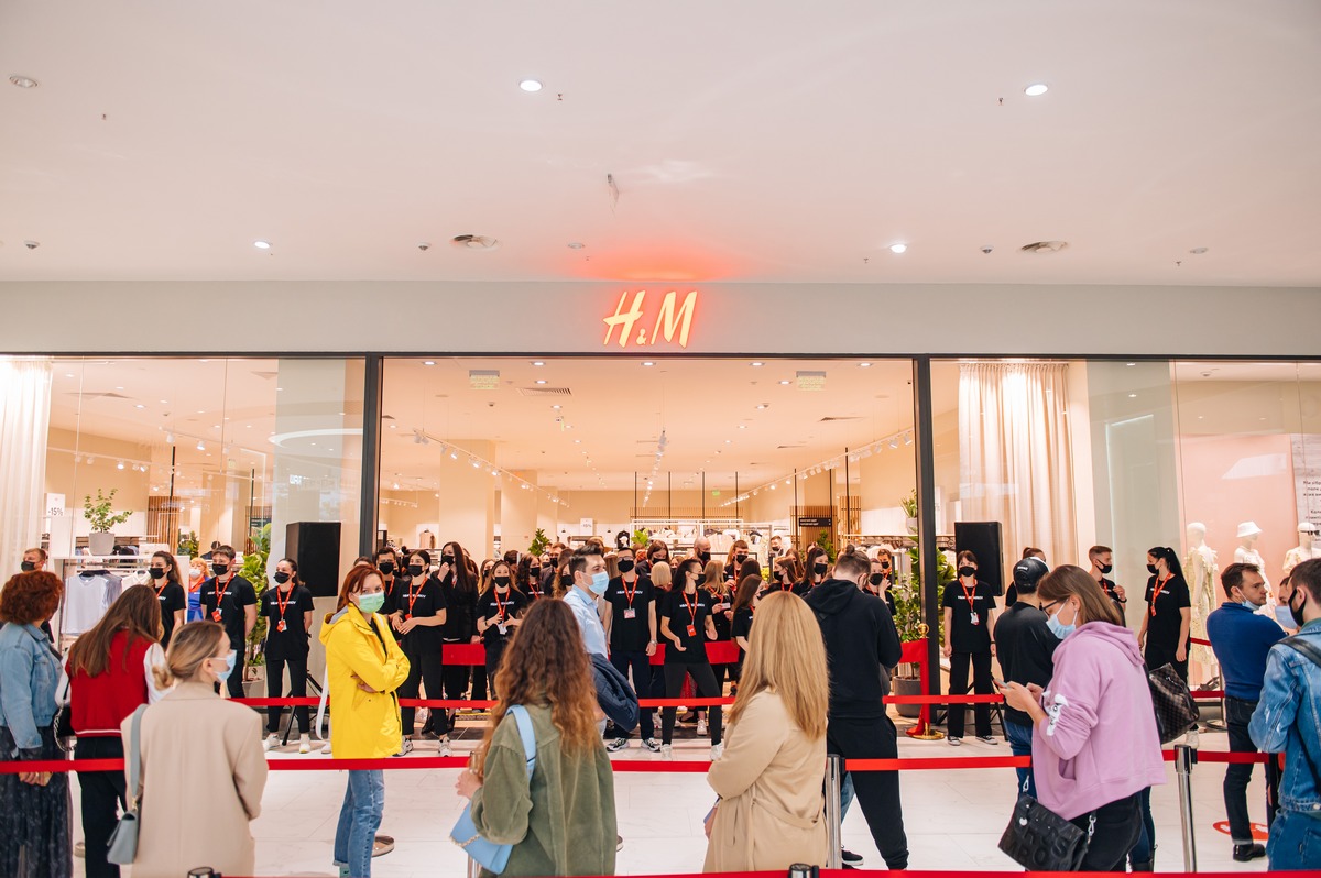 Первый в Одессе: H&M откроет двухэтажный магазин в ТРЦ Riviera