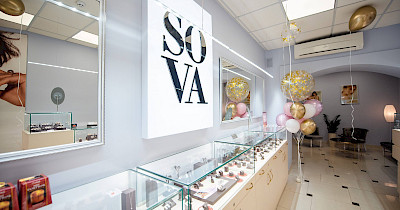 Колье ко дню рождения: ювелирная компания SOVA празднует 21-летие