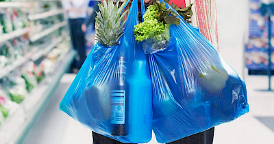 Верховная Рада запретила пластиковые пакеты в заведениях торговли и общественного питания