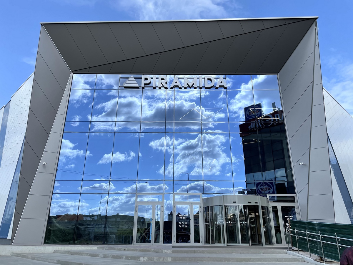 Операция реновация: в ТЦ Piramida построили новую торговую галерею