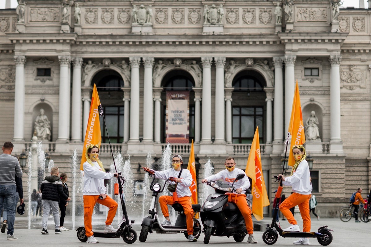 Цитрус открыл сразу два магазина во Львове (+фото)