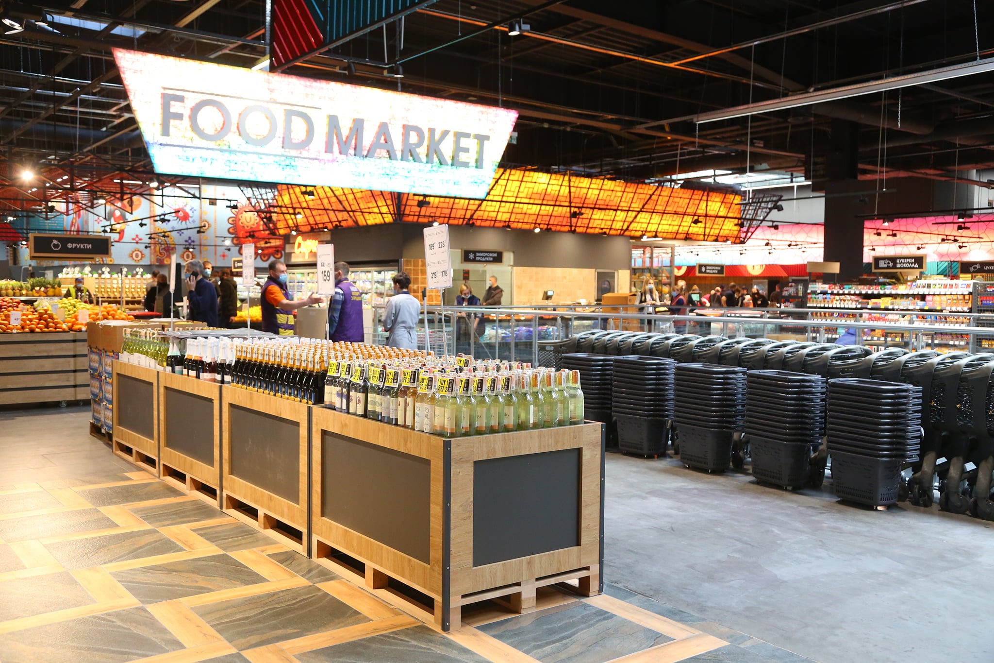 Епіцентр відкрив інноваційний Food Market з власним фуд-кортом (фотоогляд)