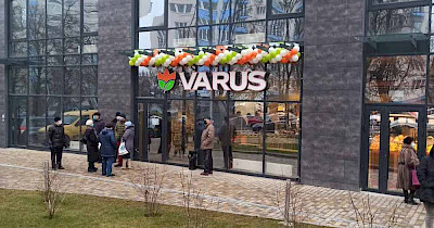 Перший після свят: мережа Varus відкрила новий магазин в Києві (фотоогляд)