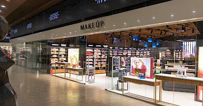 Первый в офлайне: Makeup открыл магазин в Киеве и планирует развитие сети в Европе