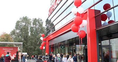 Продуктовый ритейлер Класс открыл обновленный супермаркет в Харькове