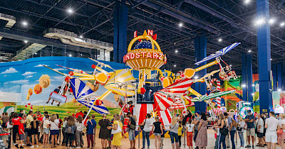 Інша Галактика: як виглядає парк Galaxy в ТРЦ Blockbuster Mall (фотоогляд)