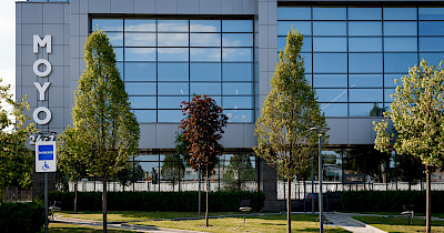 Від 9000 гривень на гаджети. В MOYO підрахували скільки коштуватиме підготовка до школи в останній момент