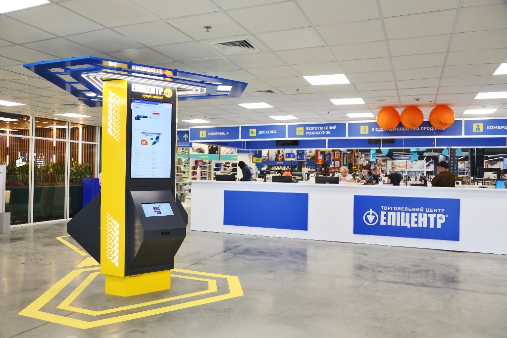 Краще за Amazon: Епіцентр відкрив автоматизовані центри видачі з кафе та роботизованим обладнанням